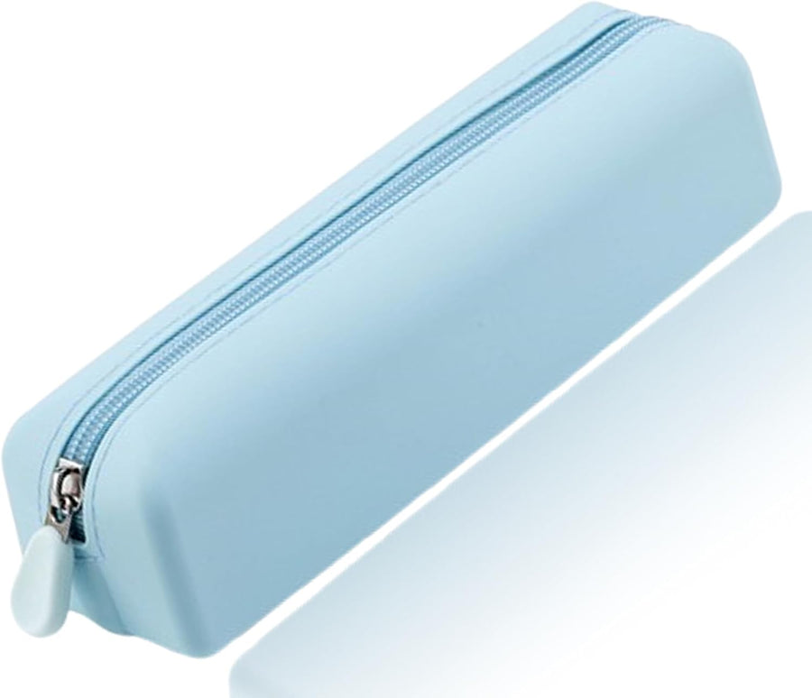 Cute Blue Silicone Makeup Brush Holder with Zipper – Soft, Portable Cosmetic Brush Case for Travel & Daily Use