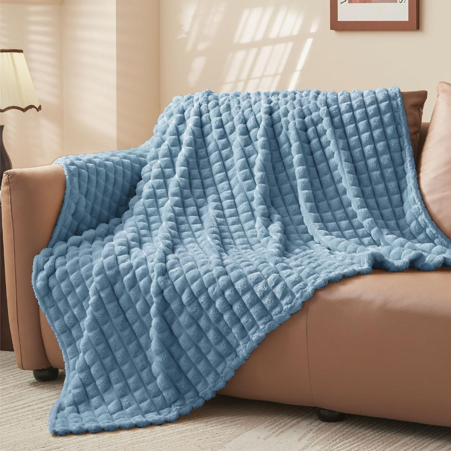 Updated Grey Throw Blanket for Couch and Bed- Super Soft and Warm 3D Checkered Fluffy Fuzzy Fleece Blanket, Luxurious Plush Cozy Blanket for Room Decor Spring - Blue - Size 120cm*200cm