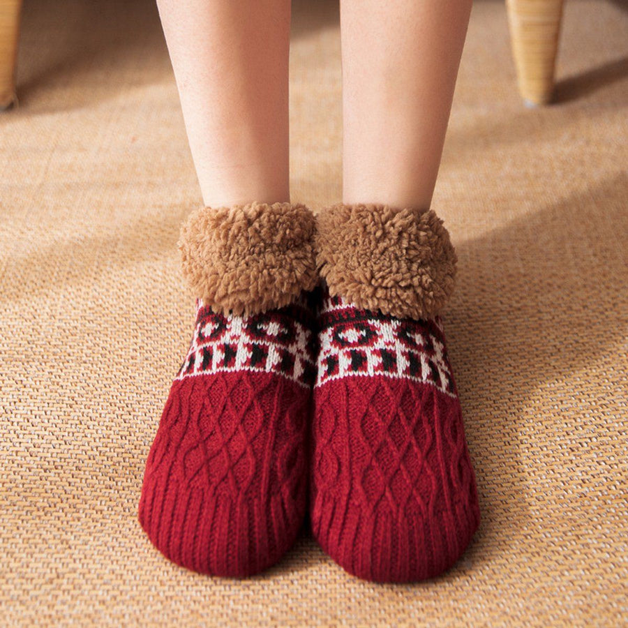 Winter Lambskin Floor Socks, Plush Non-Slip Thermal Home Socks with Windproof Warm Comfort for Indoor Cold Weather Wear, Size M 35-39, Burgundy