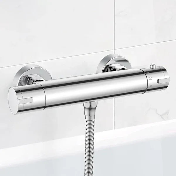 Wall-mounted thermostatic shower mixer with 38 degree C anti-scalding safety lockout, solid brass material, Chrome Finish