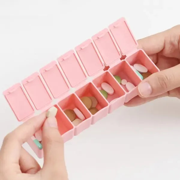 Practical Durable 7-Compartment Weekly Dosette, Compact Medicine Organizer with Day Markings, Pink, PP Material, 13 x 3.2 x 2.5 cm