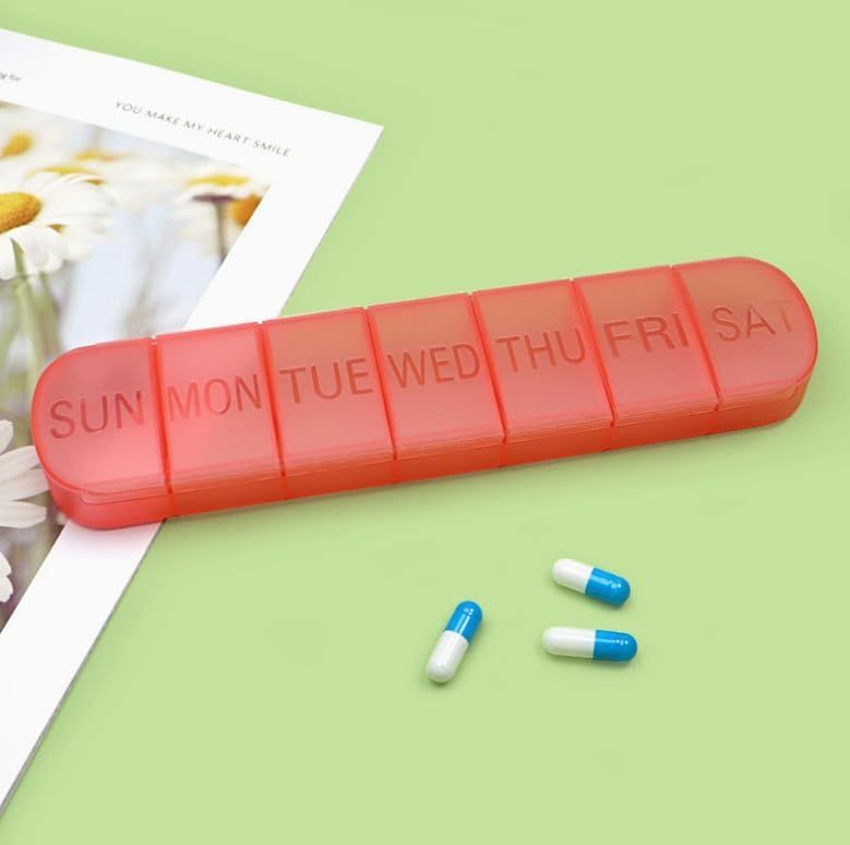 7-Day Pill Box Weekly Medicine Container, Separate Daily Cases for Tablets and Vitamins, Red, PP Material, Travel Pill Case