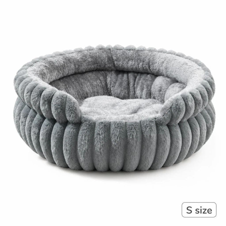Easy Clean Notch Round Dog Bed, Grey S Size, Warm Plush Indoor Rest Pad