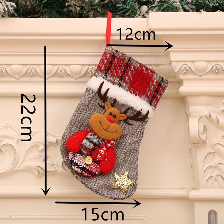 Medium Checkered Reindeer Christmas Stocking, Festive Holiday Hanging Ornament, 22*15cm