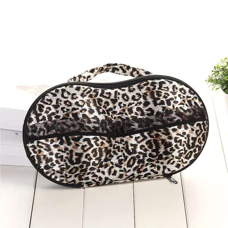 Fashionable EVA Bra Travel Storage Bag: Large Capacity Portable with Lid, Compression Resistant Anti Deformation, Essential for Business Trips, Beautiful and Practical/leopard print
