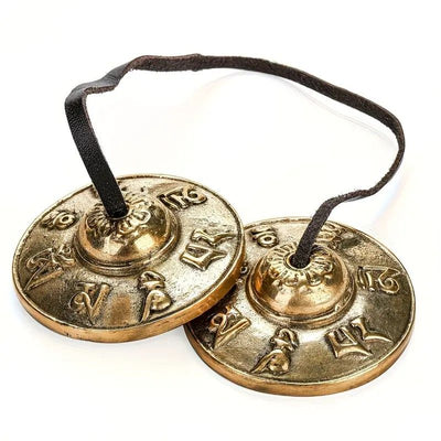 Mindfulness Chakra Healing Choice: Nepalese Handmade Brass Singing Bowl Bell, Ancient Casting with Ethereal Resonance, the Soul Companion for Yoga, Spiritual Practice, and Relaxation/Six-character mantra clinks the bell