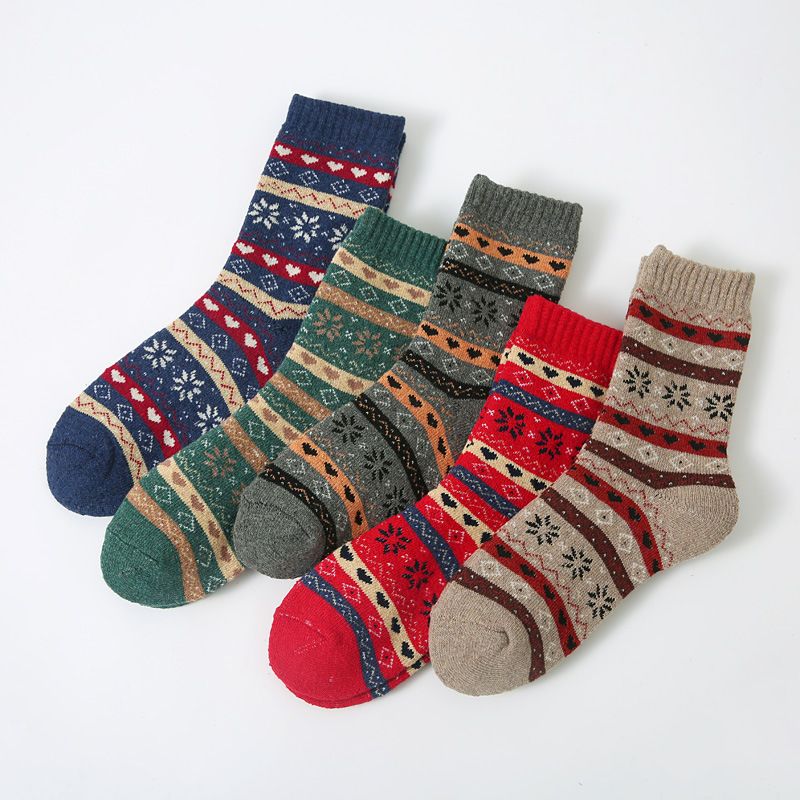 Wool Blend Terry Socks 5-Pack - Winter Thick Warm Mid Calf Crew Socks for Women - Heart Pattern Cotton Socks - 5 Pairs