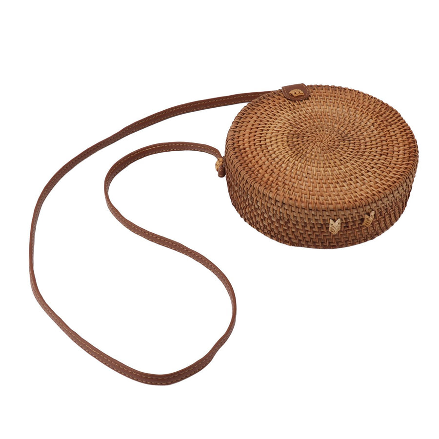 Handwoven Round Rattan Bag Tropical Beach Style Woven Shoulder Rattan Bag with Leather Strap 20cm Diameter Plain Colour Leather Buckle with Lining