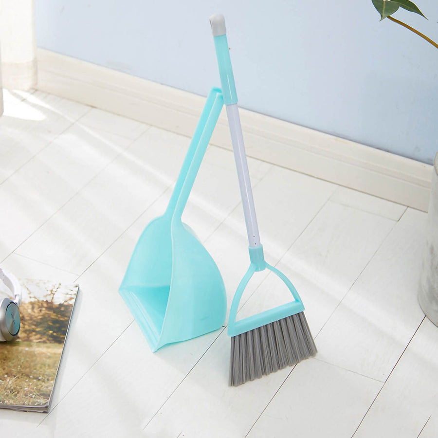 Kids Dustpan Set Soft Fur Plastic Small Broom Dustpan for Baby Kids Toys Kindergarten Green