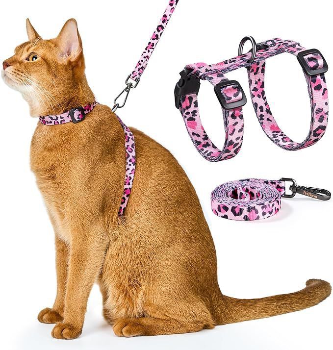 Adjustable Anti-Escape Cat Harness and Leash Set – Soft, Breathable, and Lightweight for Safe Outdoor Adventures with Your Feline Friend (Pink)