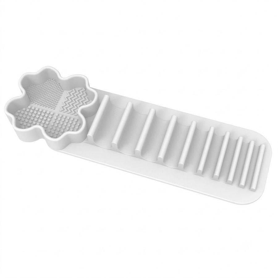 Multi-Functional Silicone Makeup Brush Holder and Cleaning Pad That Sticks to Mirrors, Tiles, and Smooth Surfaces for Quick Washing, Organized Storage, and No-Mess Drip-Drying Beauty Tools (White)