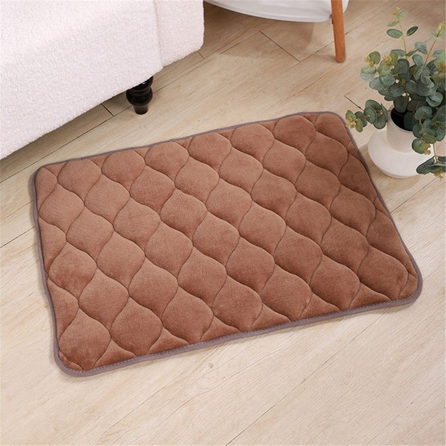 Self Warming Cat Bed Self Heating Cat Mat Thermal Pet Bed Mat Self-Warming Dog Crate Pad, Coffee color (60 * 45cm (8-11 pounds available)