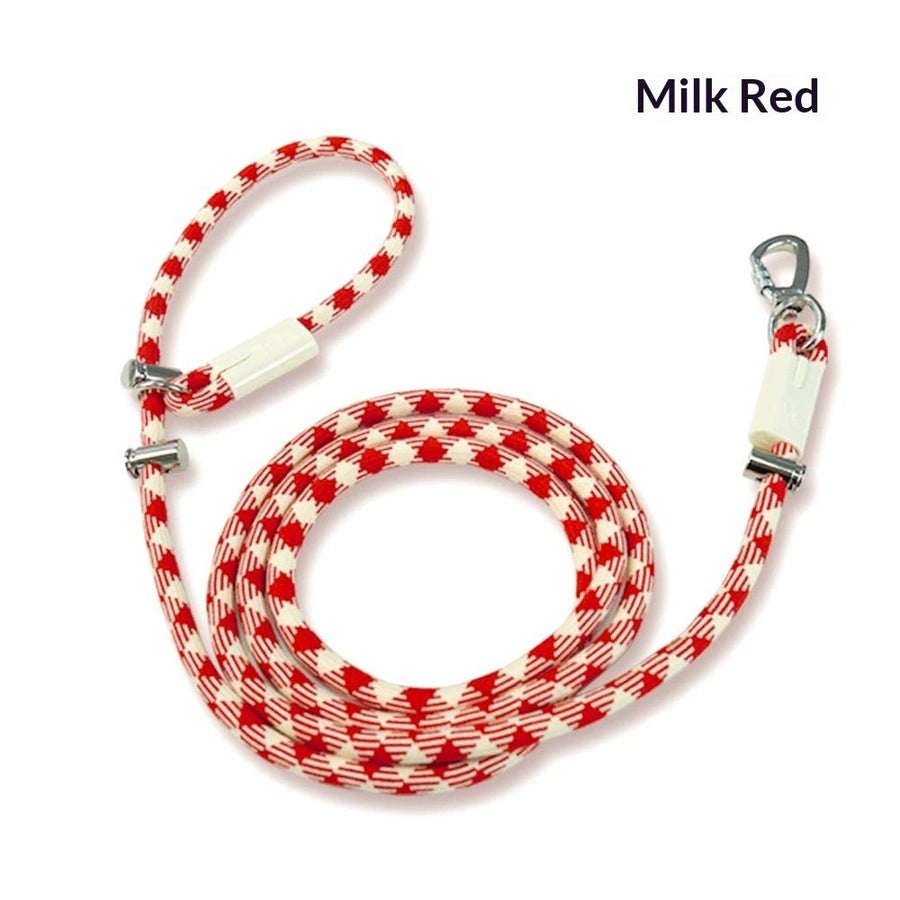 Crossover dog leash with multifunctional walking rope that can cross diagonally, freeing both hands. Pulling rope with P-chain collar（pinkish beige）Coarse 10mm * 1.3m -2.3m adjustable