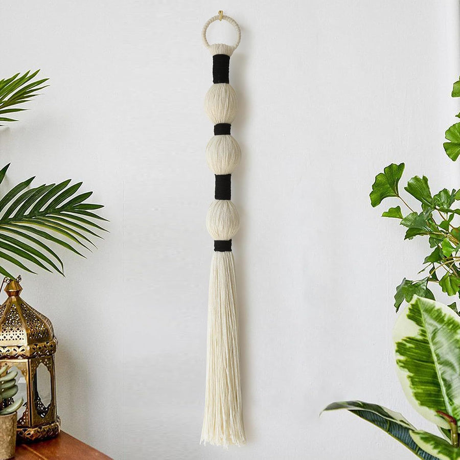 Wall Hanging Boho Wall Decor Small Sphericity Cotton Textile Tassel Hanging Fiber Yarn Art for Living Room Bedroom