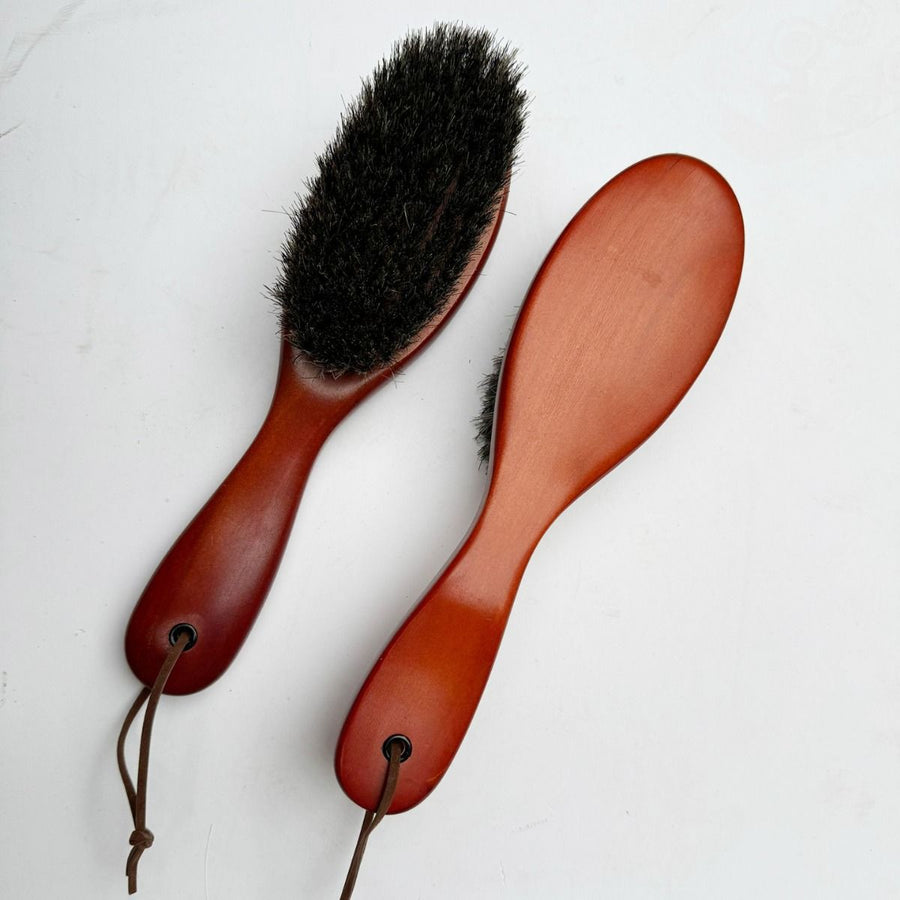 Clothes Brush, Pure Horse Bristle Garment Brush Removes Lint, Pet Hair, and debris from Jackets, Hats, Hoods, Couch - Solid  Wood Handle (2-Pack)