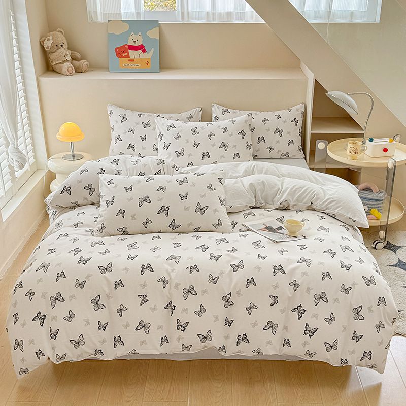 Butterfly Print Bedding Set - 3 Piece Set - Quilt Cover 229 x 229 cm with 2 Pillowcases 51 x 66 cm - White and Black Butterfly Pattern